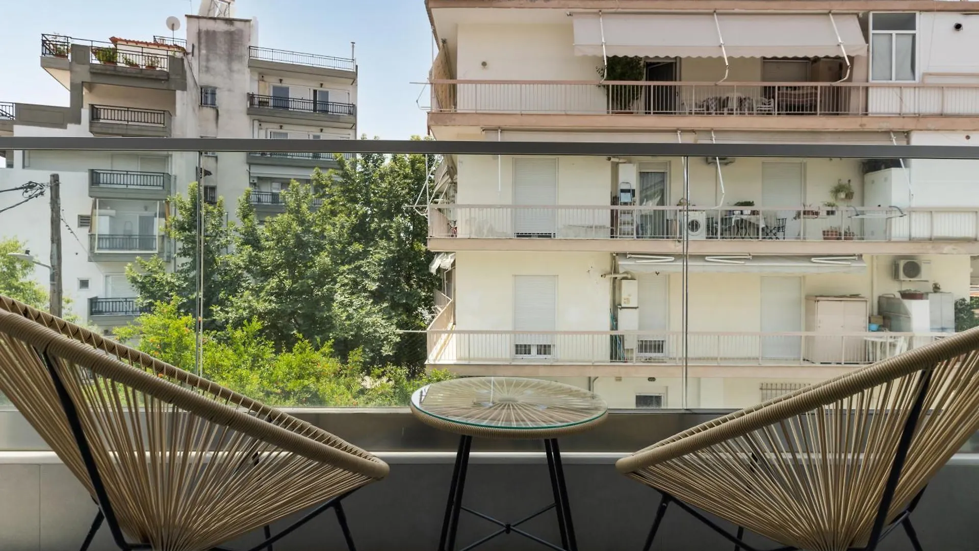 Superstudio Pop Art Apartment With Free Parking Space By Binobi! Thessaloníki